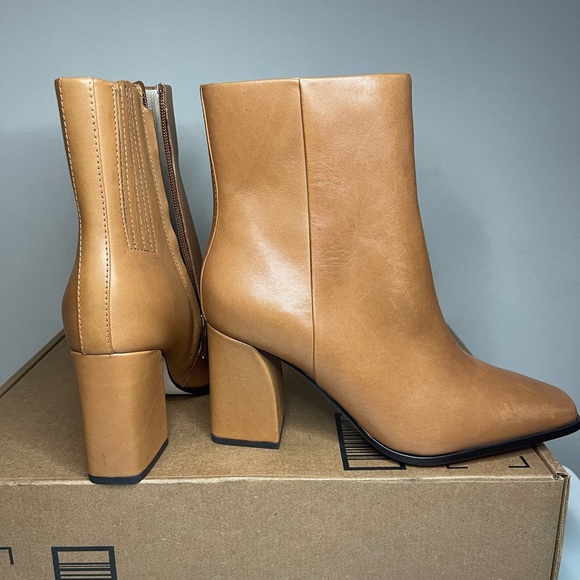 Paige Farah Square Toe Bootie - Picture 5 of 6